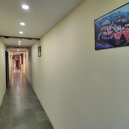 The Ashoka Inn 300Mts Walkable From Mall Road 西姆拉 外观 照片
